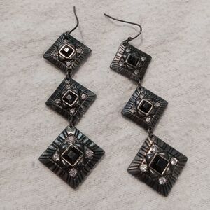 Dangly diamond shaped earrings 